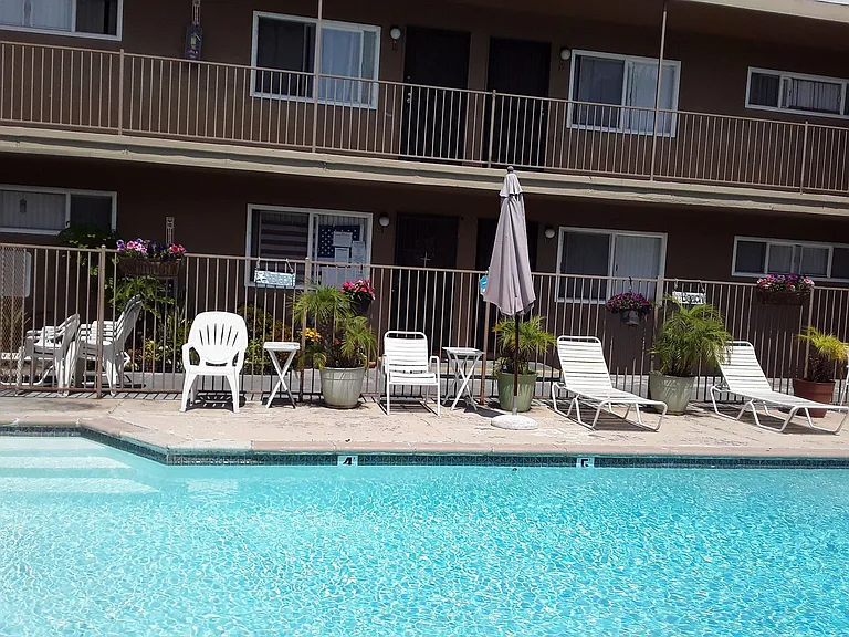 Cova Vista Apartments — Photo 6