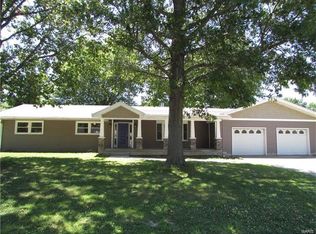 1106 Reddish Dr, Jerseyville, IL 62052