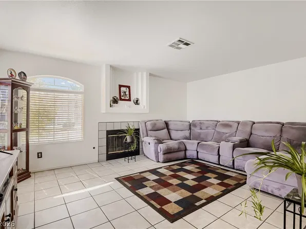 8212 Dream Star Ct, Las Vegas, NV 89145