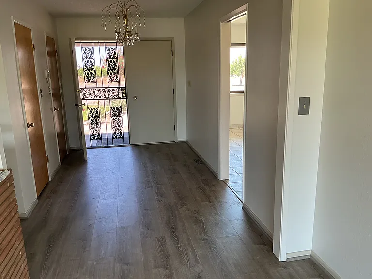 9135 E North Ave — Photo 2