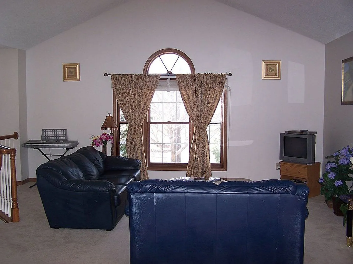 Four Bedroom with Garage in Eden Prairie for $2,799/month! — Photo 3