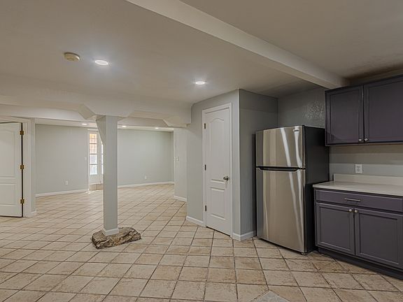 5th image of 1127 N El Paso St #3