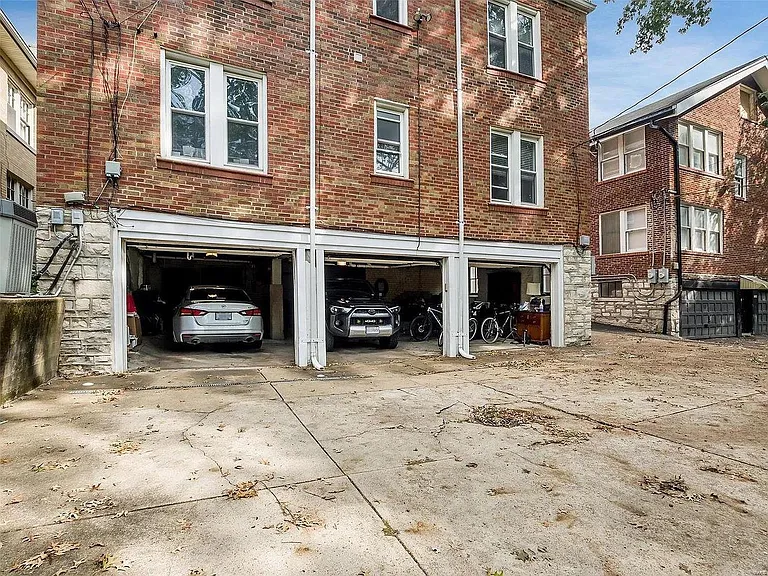 7256 Pershing Ave #A — Photo 11