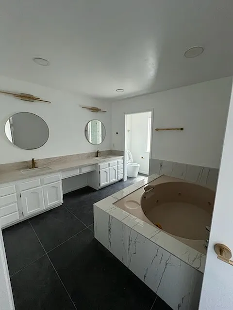 6 bed, 3118 sqft, $7,700 — Photo 3