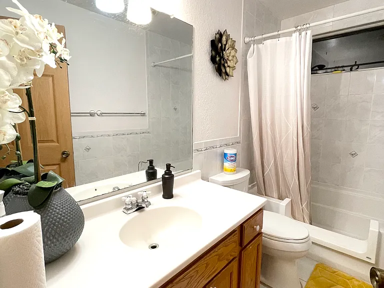 9246 Gee St — Photo 4