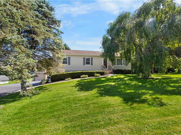 6311 3rd Ave, Bangor, PA 18013