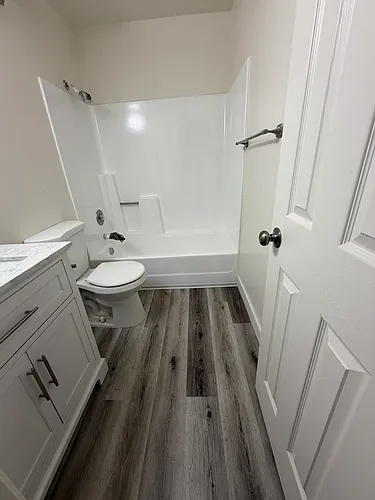 4371 Swift Ave #1 Photo 1