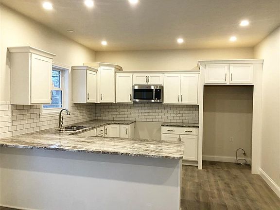 2nd image of 5267 Countryside Dr