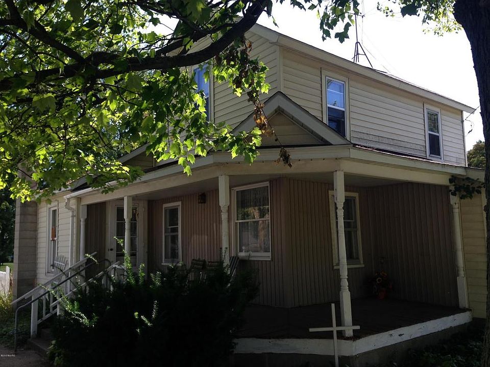 1st image of 155 W Cross St