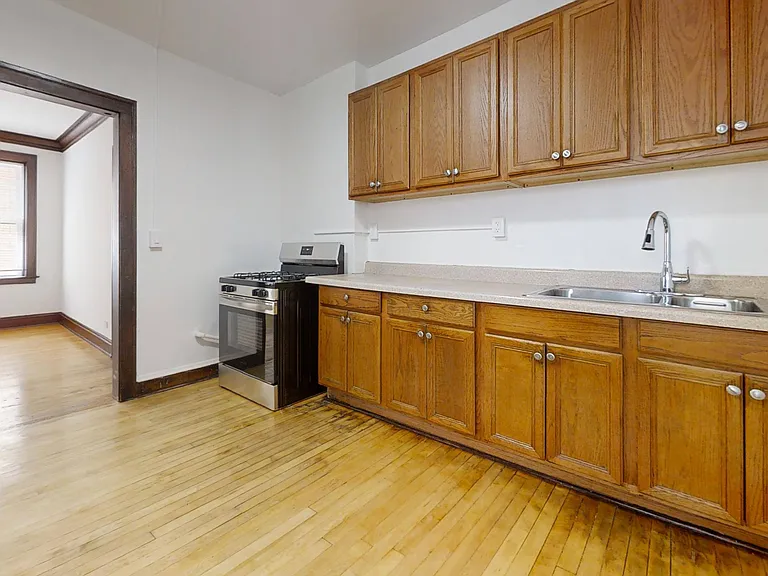 4205-11 W. Fullerton — Photo 12