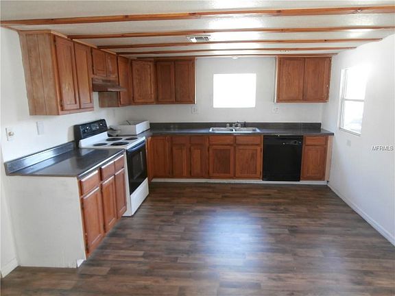 3rd image of 7122 Wilcox Dr