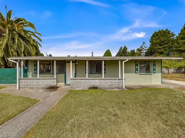 6133 Beechwood Dr, Eureka, CA 95503