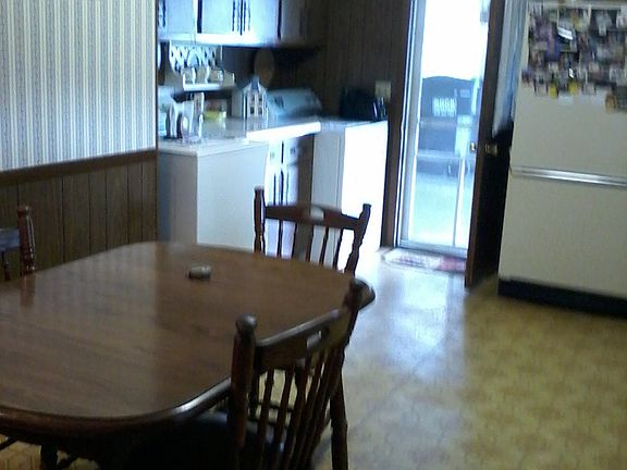 4th image of 139 Church Ct