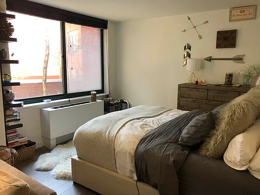 Rented by Tabak Real Estate | media 22