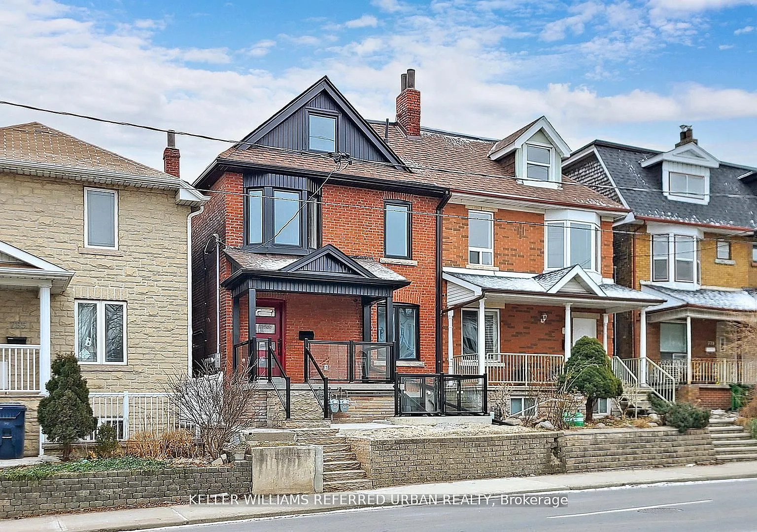 4 bed, $3,500 — Photo 1