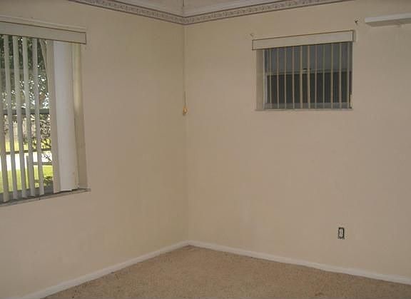 3rd image of 254 NW Ferris Dr