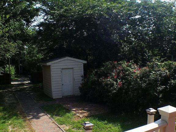 2nd image of 1014 W Marshall St