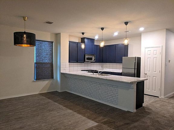 5th image of 8036 Gato Ln