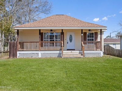 317 Old Spanish Trl, Waveland, MS, 39576