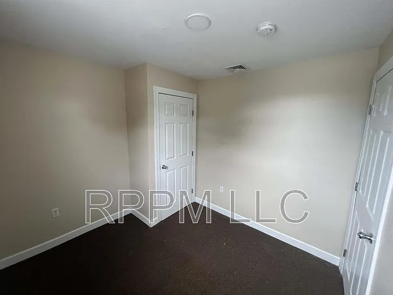 562 Summer St #3 — Photo 5