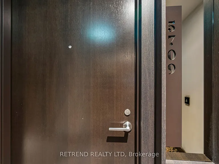 11 Yorkville Ave #5709 — Photo 10
