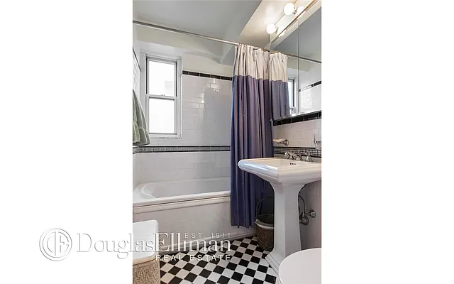 Sold by Douglas Elliman | media 15