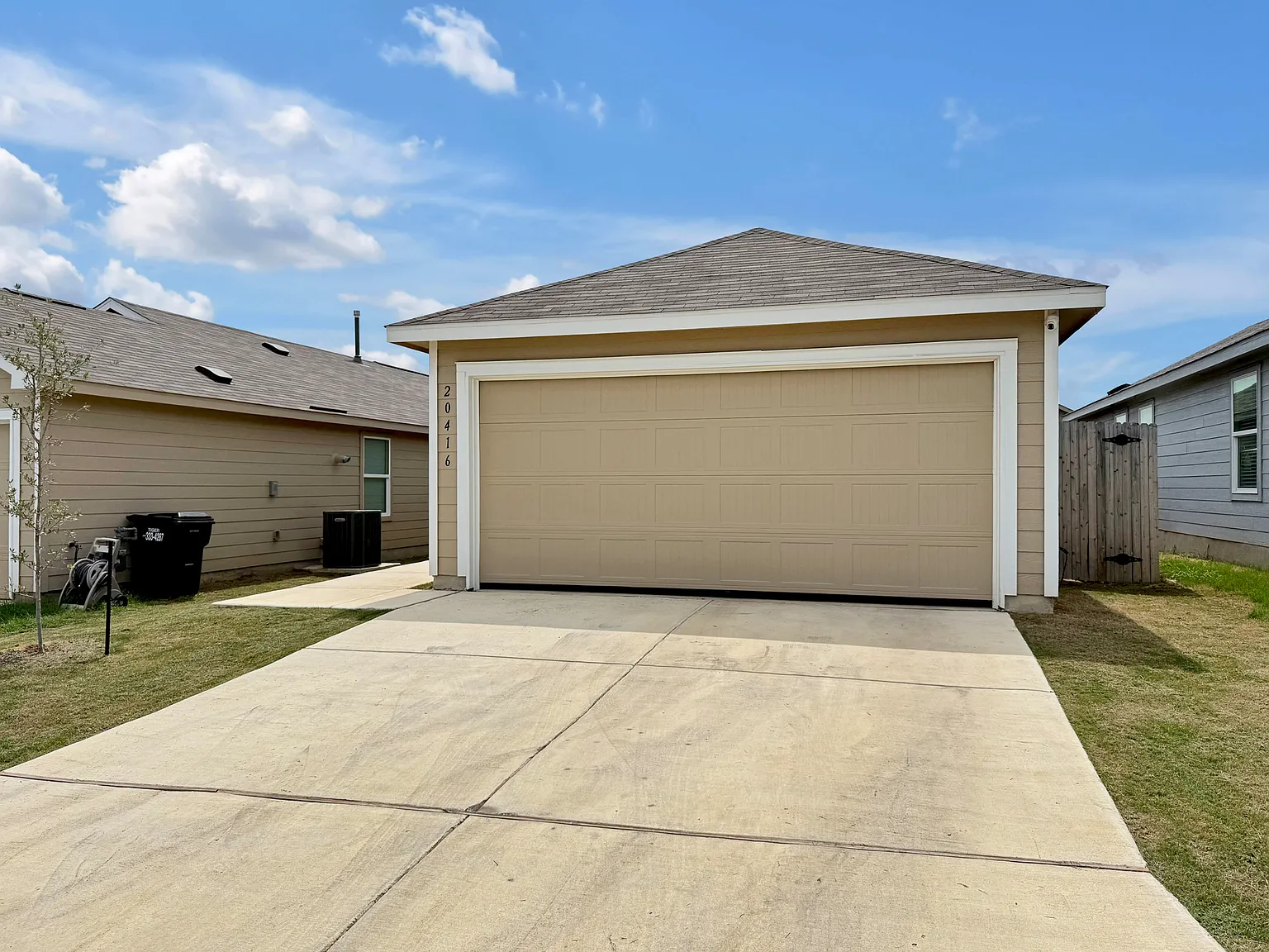 3 bed, 1129 sqft, $1,600 — Photo 2