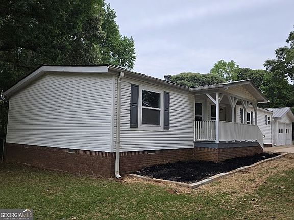 4th image of 47 Forest Lake Rd