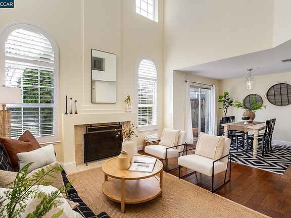 5th image of 1008 Radiant Ln