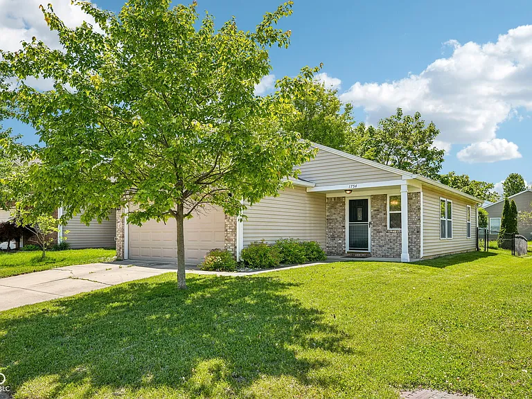 1754 Elijah Blue Dr — Photo 25