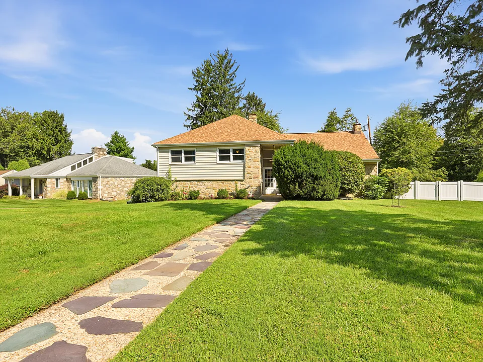 838 Washington Ln
