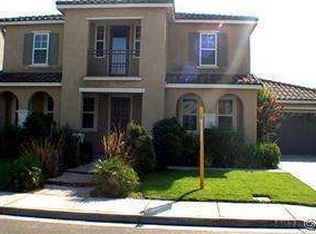 8152 River Bluffs Ln, Eastvale, CA 92880