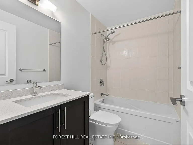 10 Gatineau Dr #208 — Photo 16