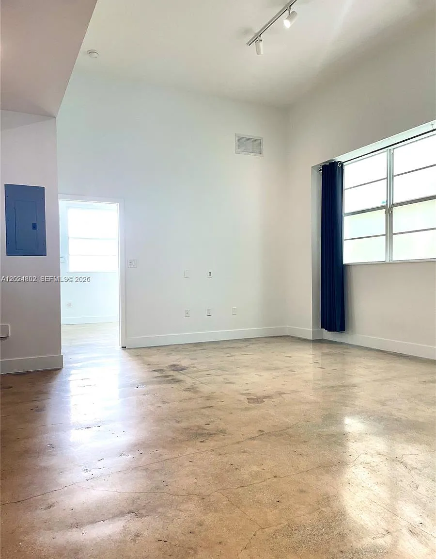 1 bed, 650 sqft, $2,600 — Photo 3