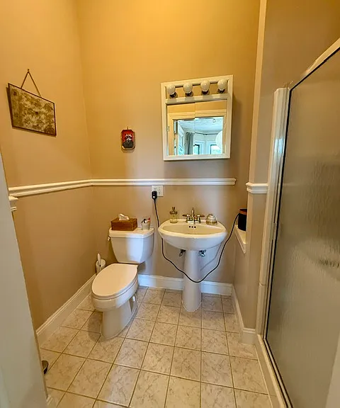 1693 Beacon St #2 — Photo 5