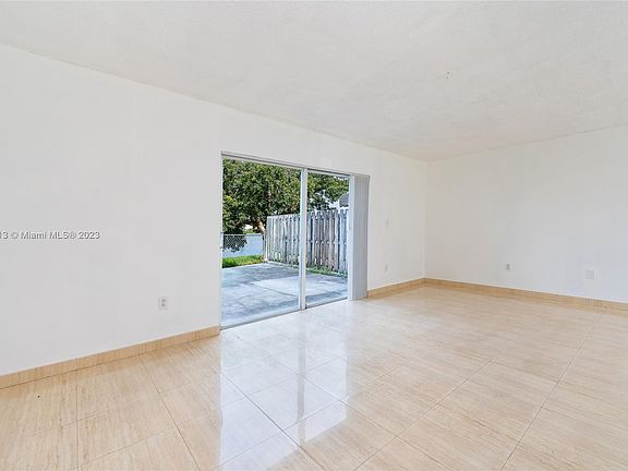 4th image of 17756 SW 139th Ct #17756