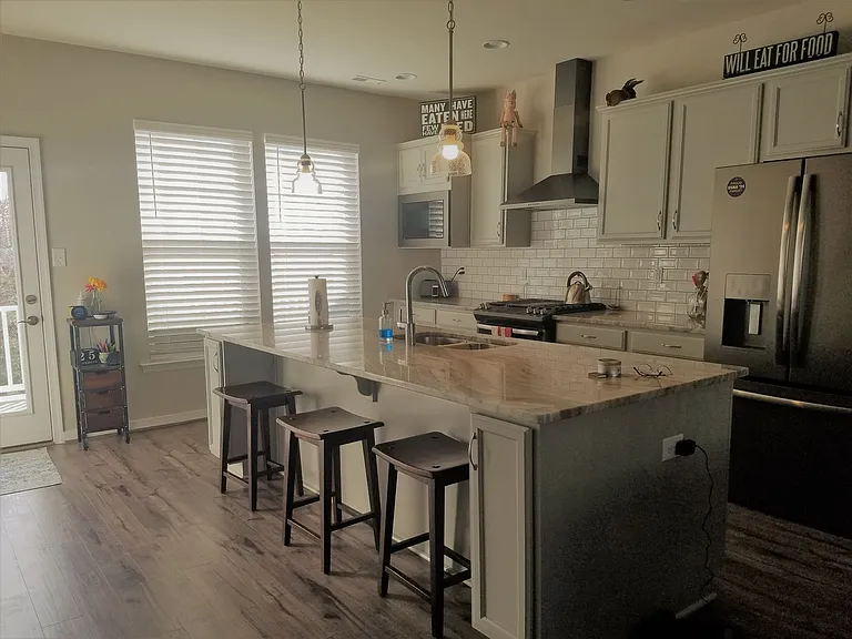 2228 Perennial Cir — Photo 13