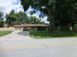 7605 Barry Rd, Tampa, FL 33615