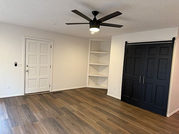 Livingroom -- view 2