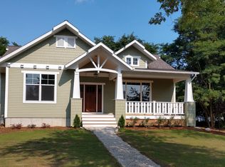 35 Ferry St, Douglas, MI 49406