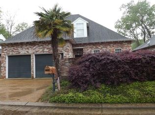 120 Fleur De Lis Dr, Vicksburg, MS 39180