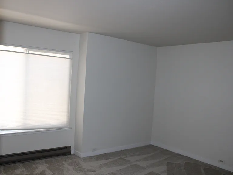 340 River St W #143 — Photo 12