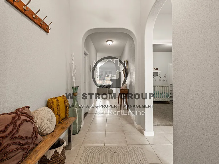 1241 Metaline Trl — Photo 6