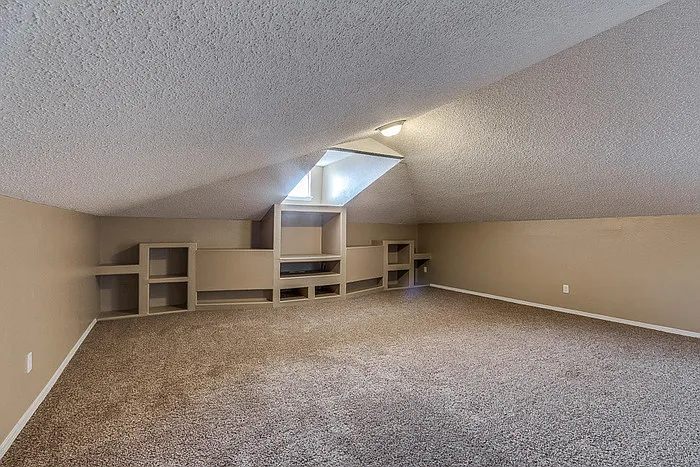 12233 Iverson Ct — Photo 16