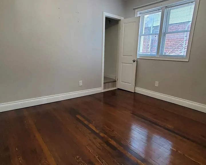 1371 Marentette Ave #1 — Photo 10