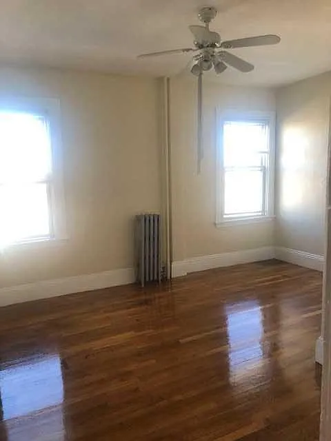 3 bed, $3,200 — Photo 4