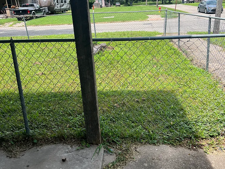 907 N Stilwell St #907 — Photo 8
