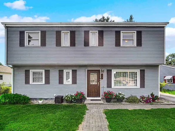 908 National Ct, La Porte, IN 46350