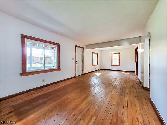 3rd image of 2227 N Glenwood Ave