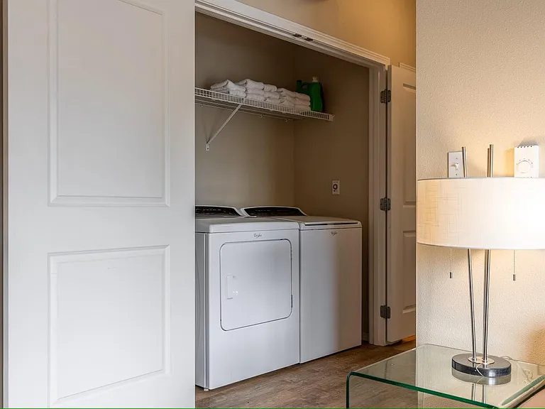 In Unit Washer & Dryer